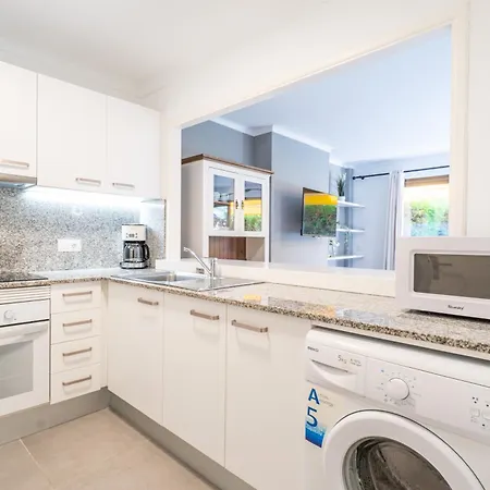 Ponent G Apartment