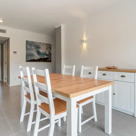Ponent G Apartment